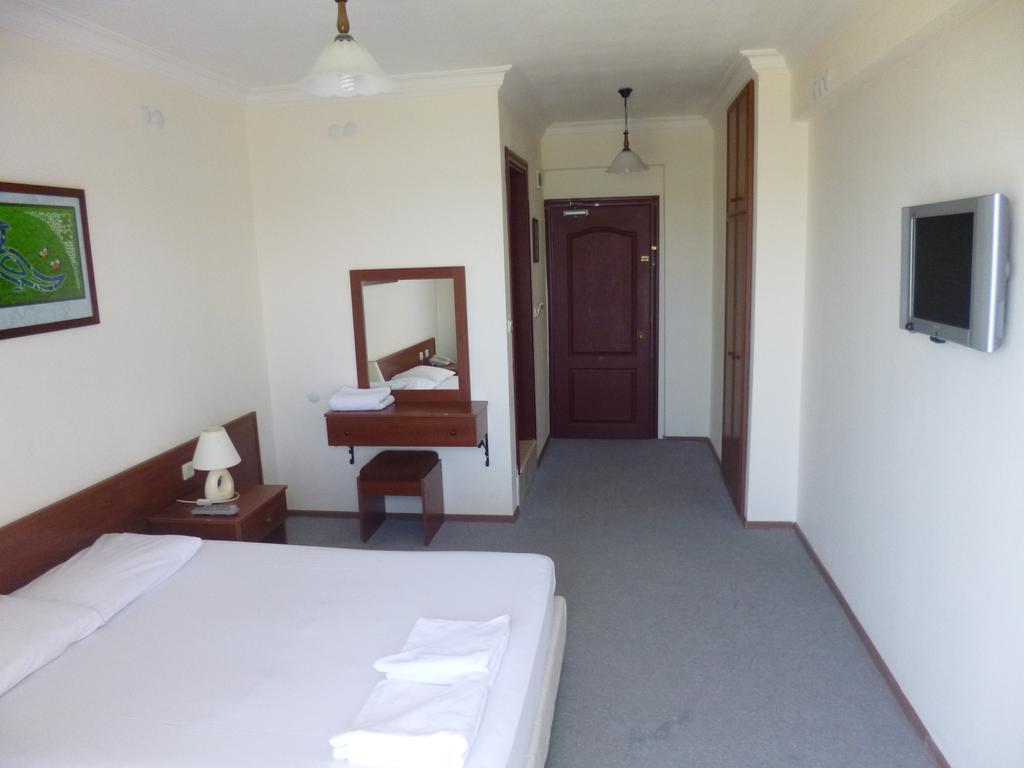 Albayrak Hotel Cesme Room photo
